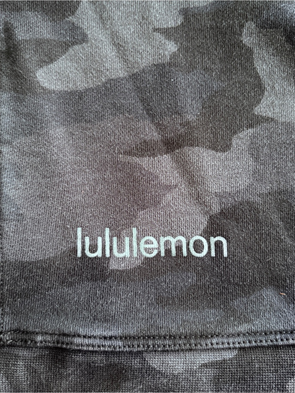 Lululemon Perfectly Oversized Crew Pullover Sweatshirt | Camo | Size 10 - Picture 5 of 6